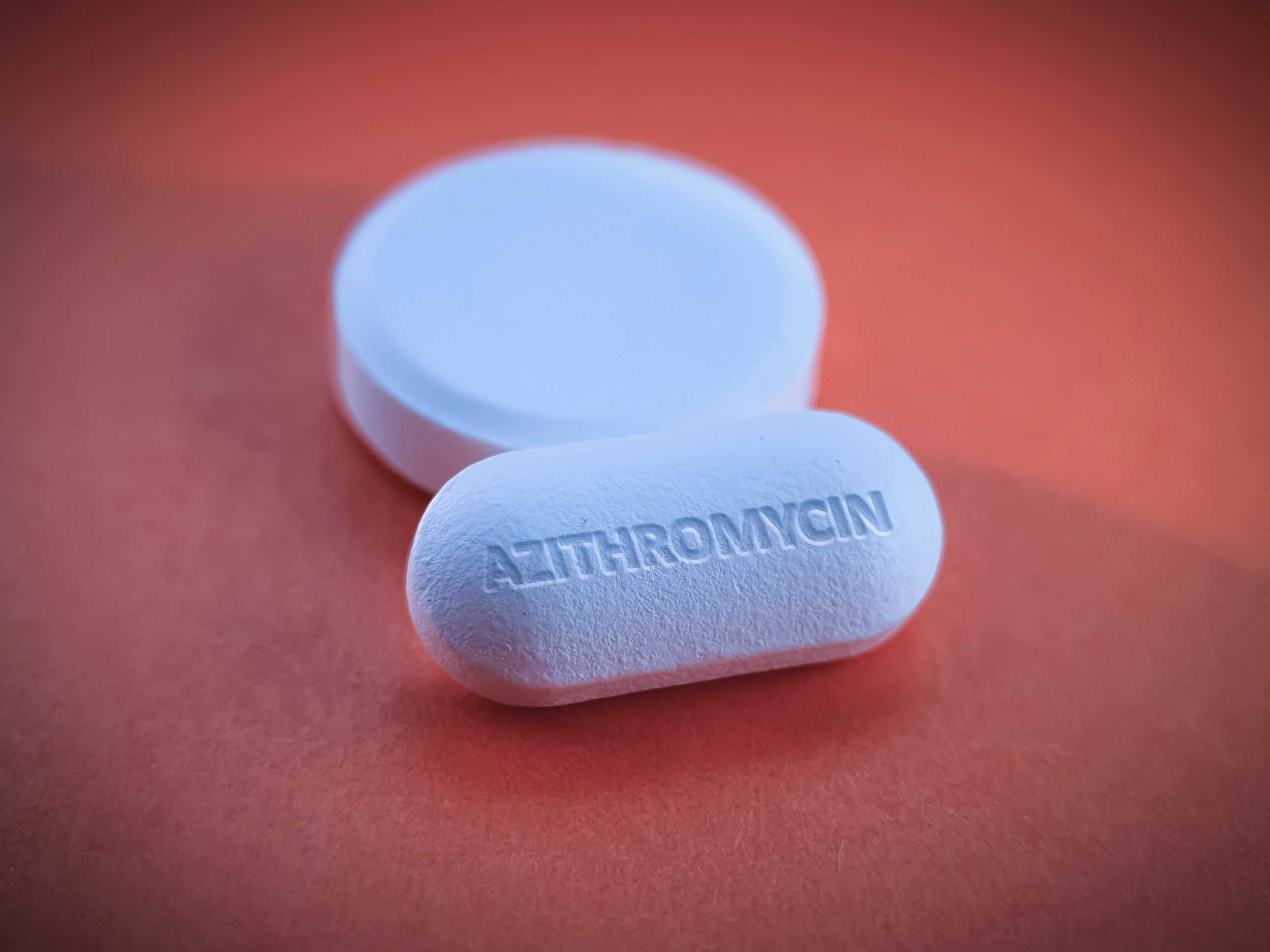 Azithromycin 500 mg covid